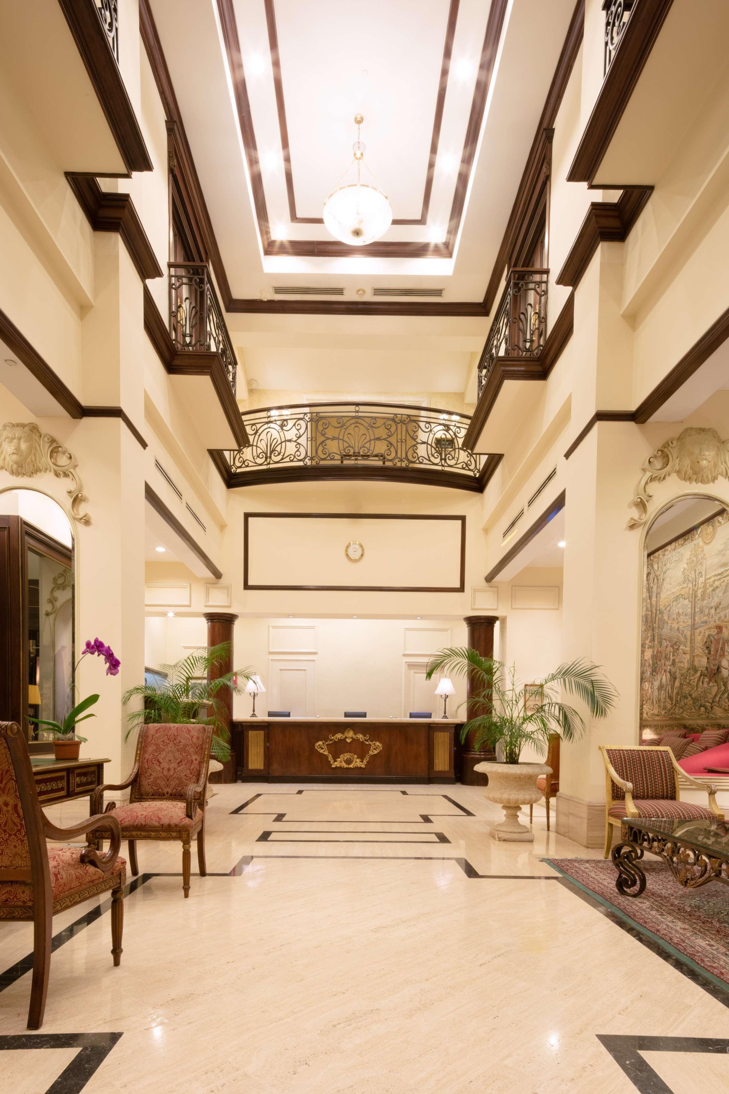 ホテル バルセロ サン サルヴァドル サンサルバドル エクステリア 写真 The lobby of the hotel