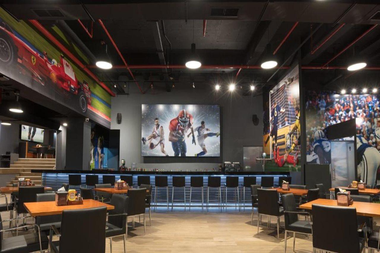 ホテル バルセロ サン サルヴァドル サンサルバドル エクステリア 写真 The Sports Bar