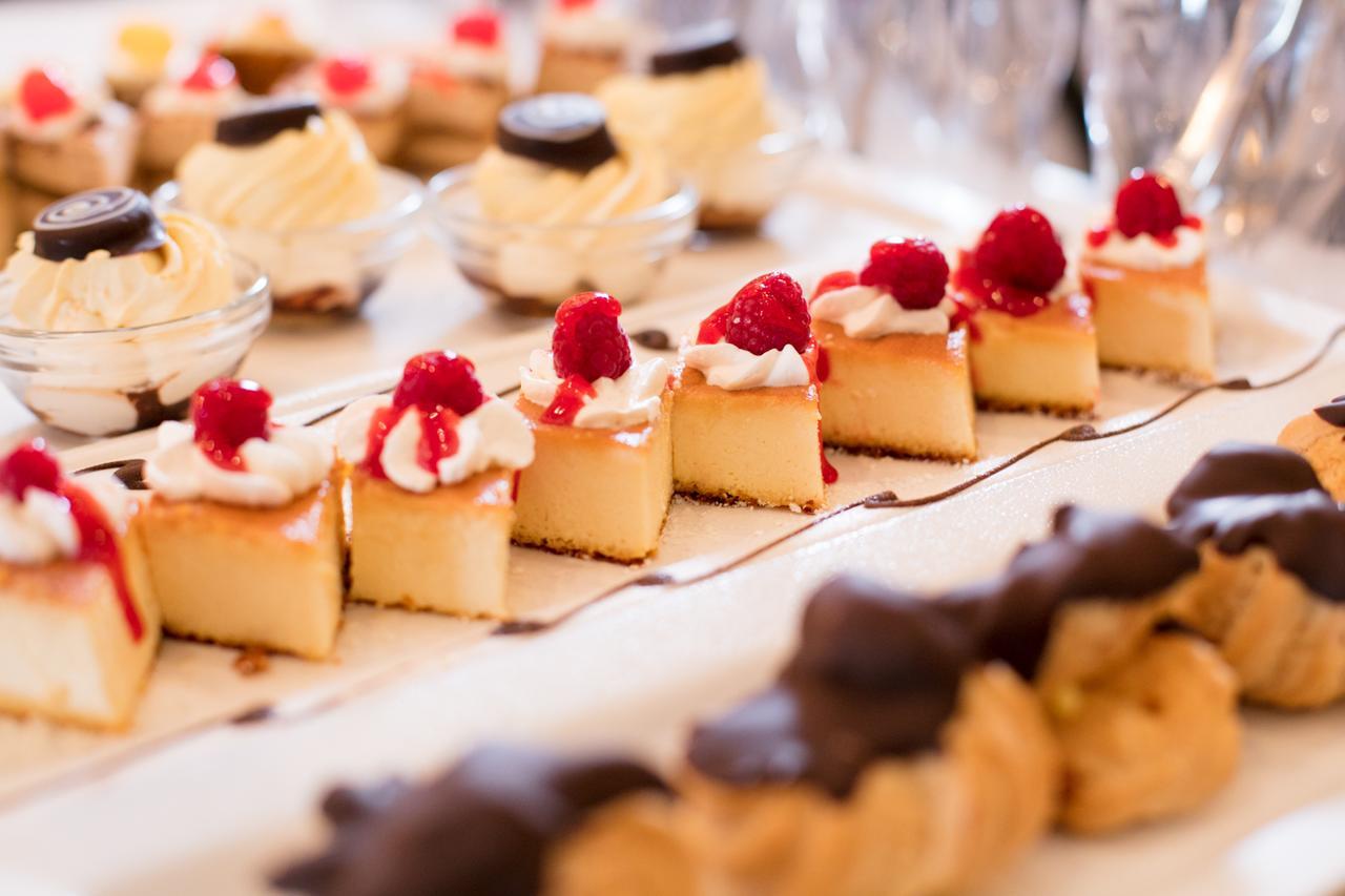 ホテル バルセロ サン サルヴァドル サンサルバドル エクステリア 写真 Petit fours