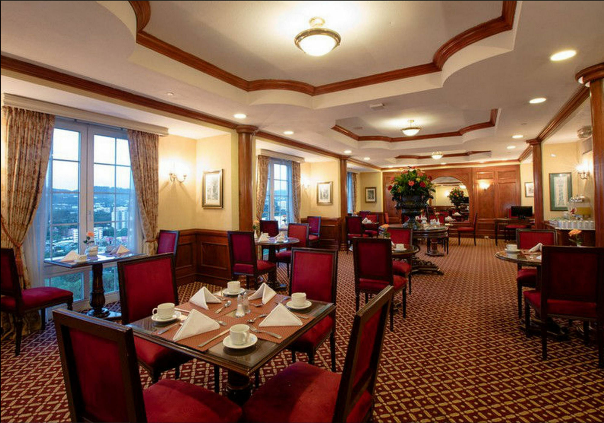 ホテル バルセロ サン サルヴァドル サンサルバドル エクステリア 写真 The restaurant at the hotel