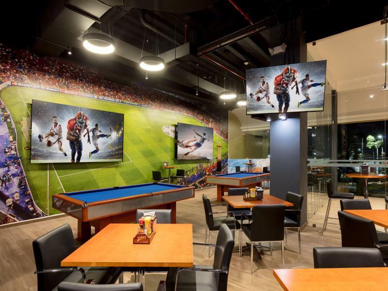 ホテル バルセロ サン サルヴァドル サンサルバドル エクステリア 写真 The Sports Bar